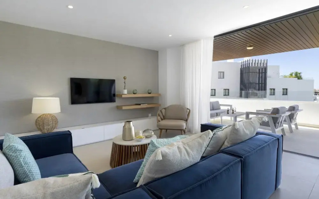Exclusive 3-bedroom Apartment in Higueron