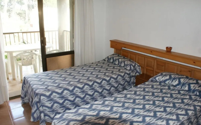 Apartment Emporium 1-F4