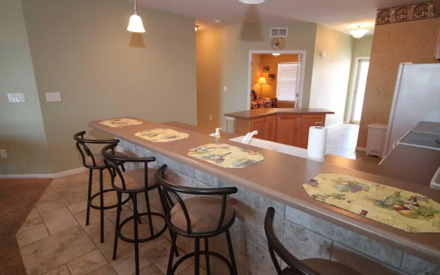 Lands End 218 - 3 Br Condo