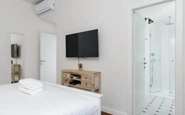 Arlo by TLV2RENT