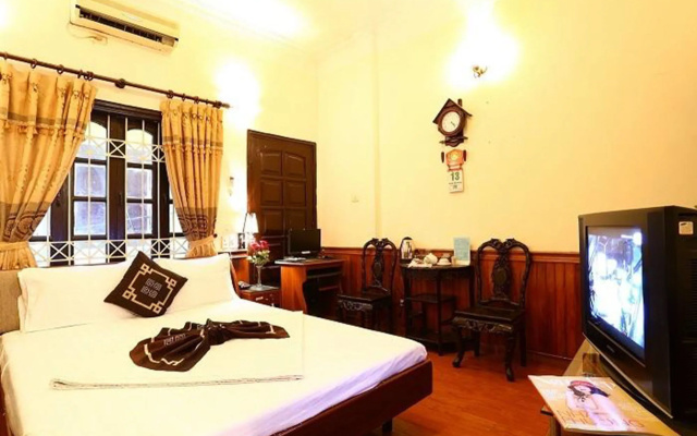 A25 Hotel - Doi Can 2