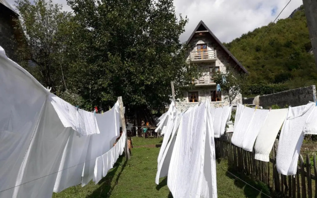 Villa Gjecaj