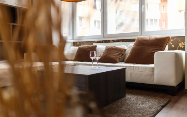 Modern Apartment with 2 Bedrooms