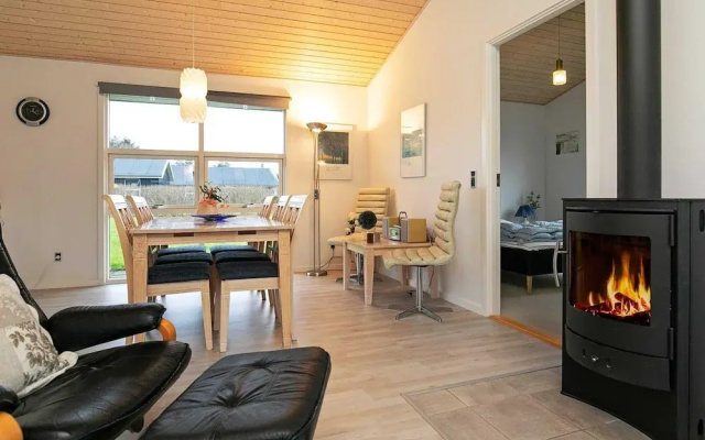4 Star Holiday Home in Hals