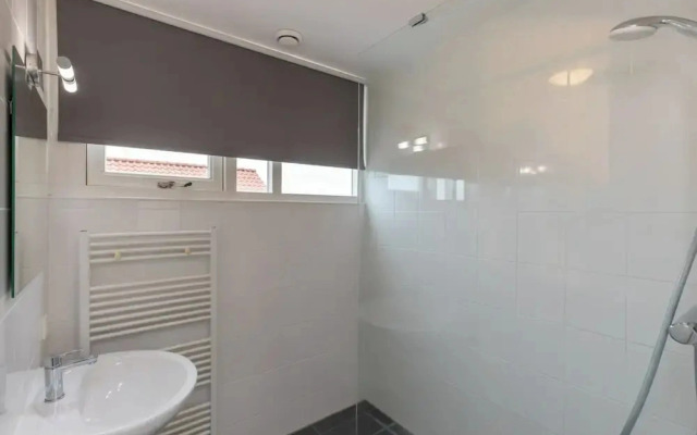 Modern Comfort, Close to the Beach