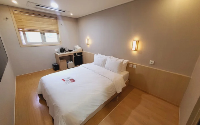 Hotel Raza B