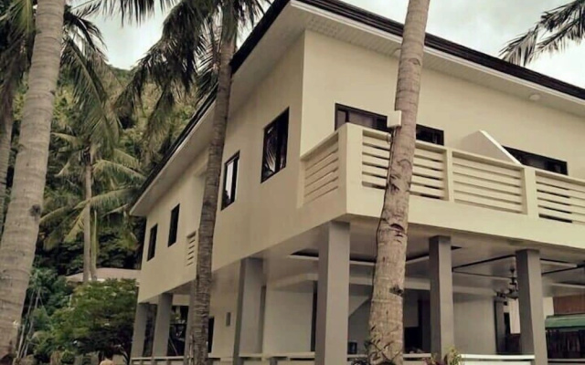 YOYO Beach Getaway