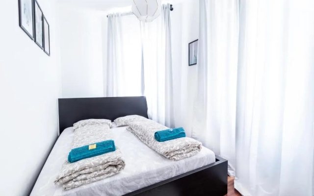 New: Beautiful Central Apartment Next To U-Station