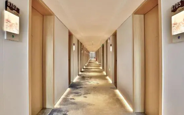 New Century Manju Hotel Linan