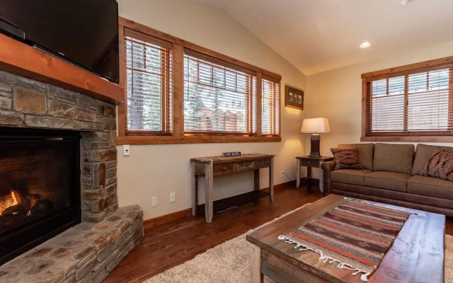 Canyonside #113 3 Bedroom Condo