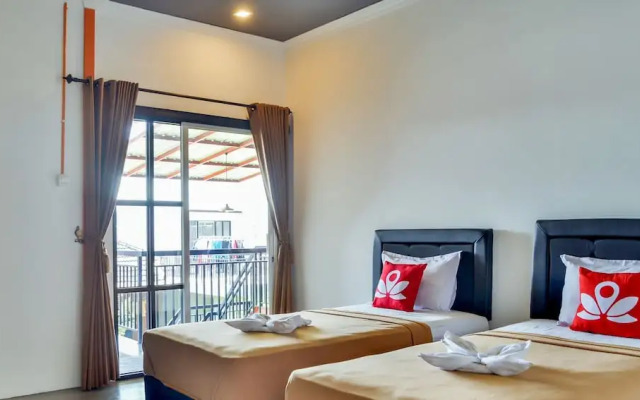 ZEN Rooms Adisucipto Airport - Hostel