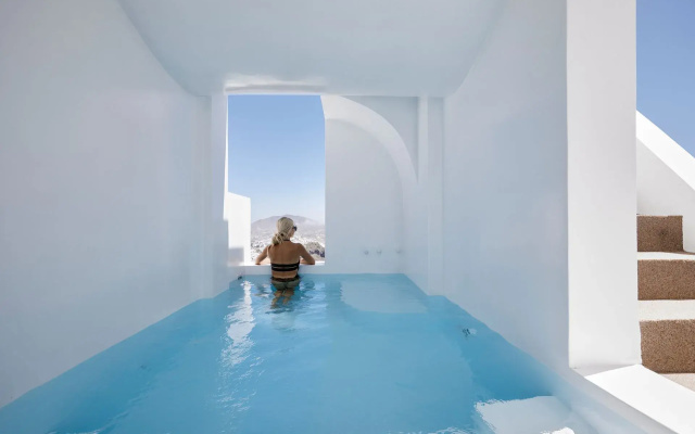 Olia Villas & Suites