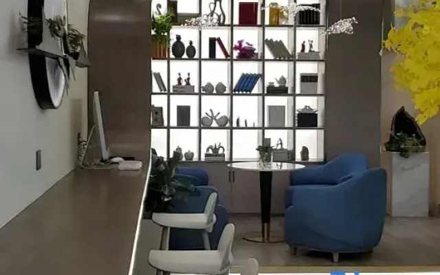 Starway Hotel (Urumqi Nanhu Square)