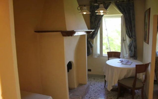 Hotel Castello Di Montegiove Country House