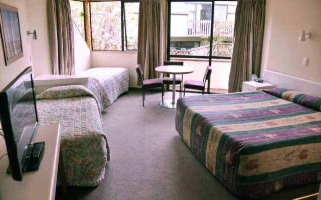 Melbourne Lodge