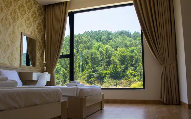 Pho Nui Hotel