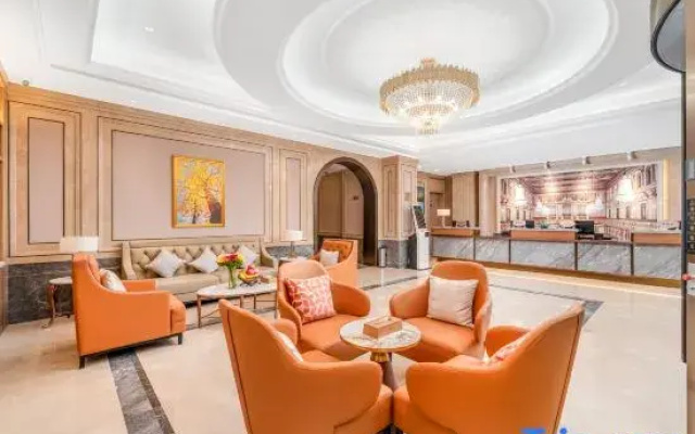 Vienna Hotel ( Zhanhua Runze Square Branch)
