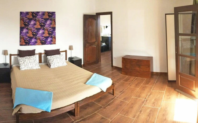 Apartamento Rural Bianco with sea views