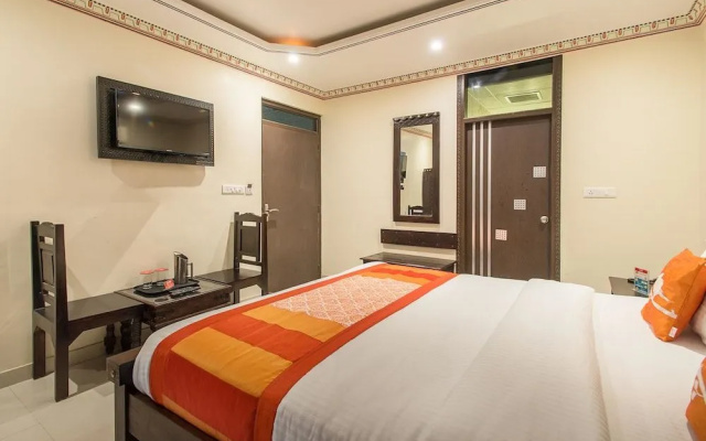 OYO 838 Hotel SuryaGarh