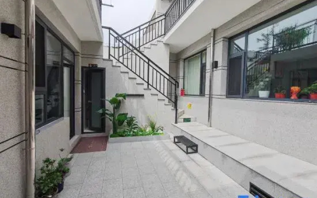 Yixuan Homestay (Xinzhou Ancient City)