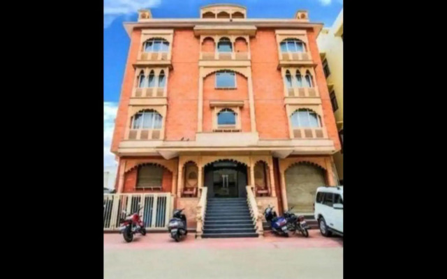 Townhouse OAK Hotel Joy24