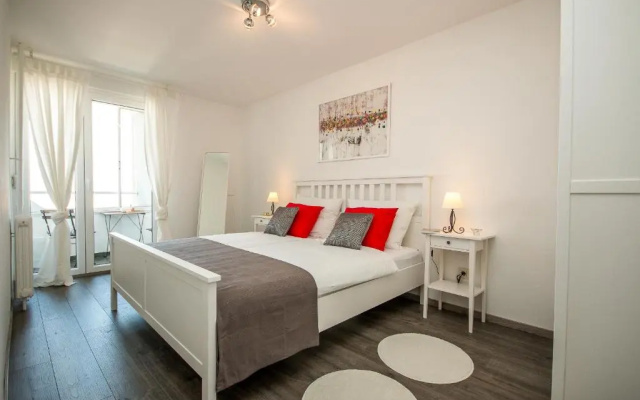 Hendrix Bridge Apartment