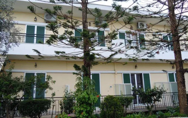 Theo Studios