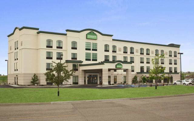Wingate by Wyndham Bismarck
