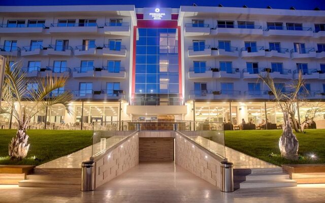 Premium Beach Hotel вид на фасад