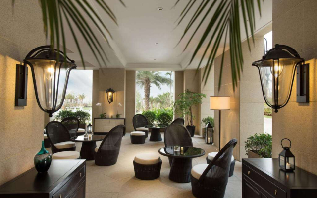Crowne Resort Spa  Beach Resort Hainan