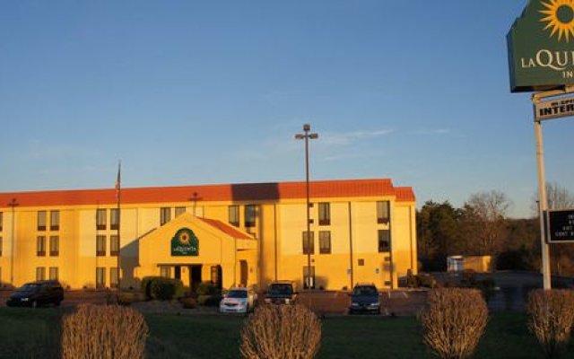 Baymont by Wyndham Crossville in Crossville, United States of America from 105$, photos, reviews - zenhotels.com hotel front