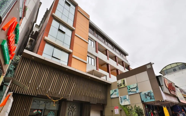 Oyo 17332 Hotel Nana'S