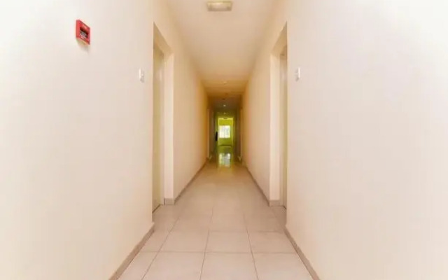 OYO 1202 Royal Plaza Residence -3