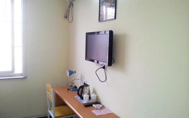Saifel Business Hotel (Jinan Qilu Hospital Baotu Spring Store)(赛菲尔商务宾馆(济南齐鲁医院趵突泉店))