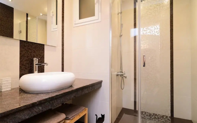 FM Luxury 2-BDR Apartment - Rise and Shine