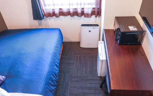 Hotel LiVEMAX Chibaminato Ekimae