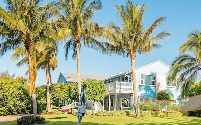 Secluded Beachfront Vibes Surf Pet Friendly