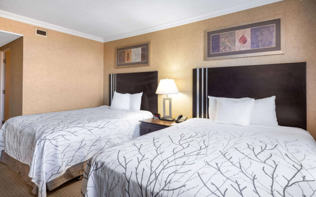 Travelodge by Wyndham Prince Albert