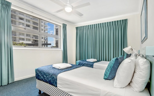 Spin13- Escape To Mooloolaba