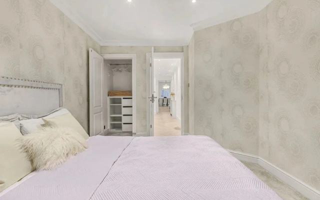 Knightsbridge 3-bed Next To Harrods With Patio