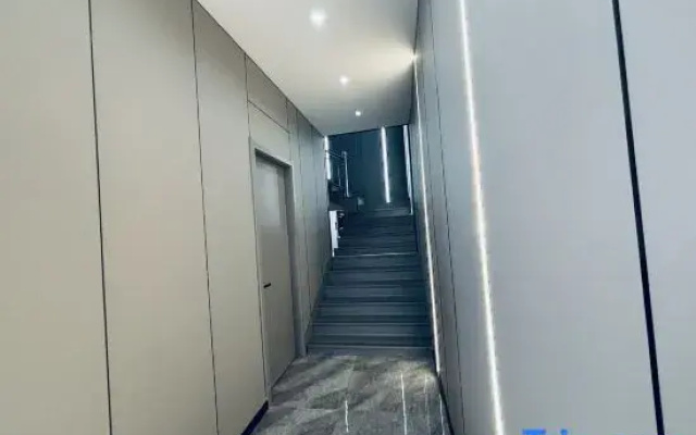 YM E-Sports Hotel