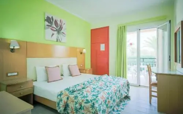 Rose Club Hotel