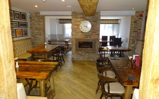 Oddfellows Hotel Bar & Restaurant