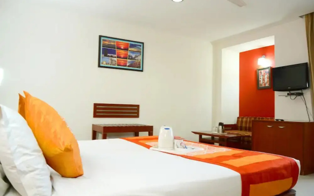 Hotel Divine Inn