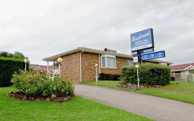 Baybrook Motor Inn & Apartments