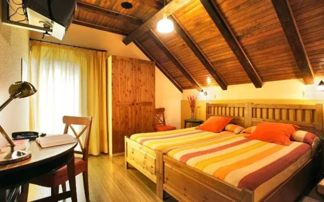 Hotel Rural Besaro