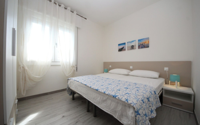 Rosolina Apartment With Parking