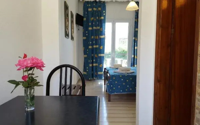 Dimitra Apartments