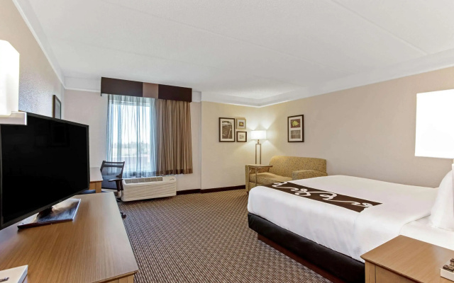 La Quinta Inn & Suites by Wyndham Panama City