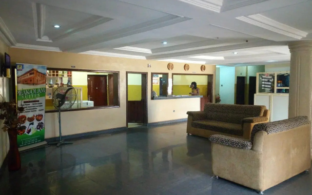 Peak Olam Suites